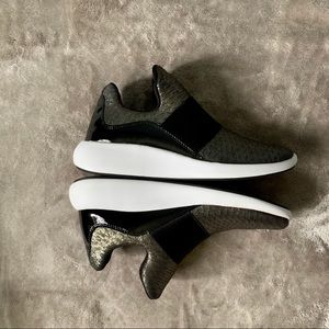 DKNY NY Black & Gold Sneakers -NWT